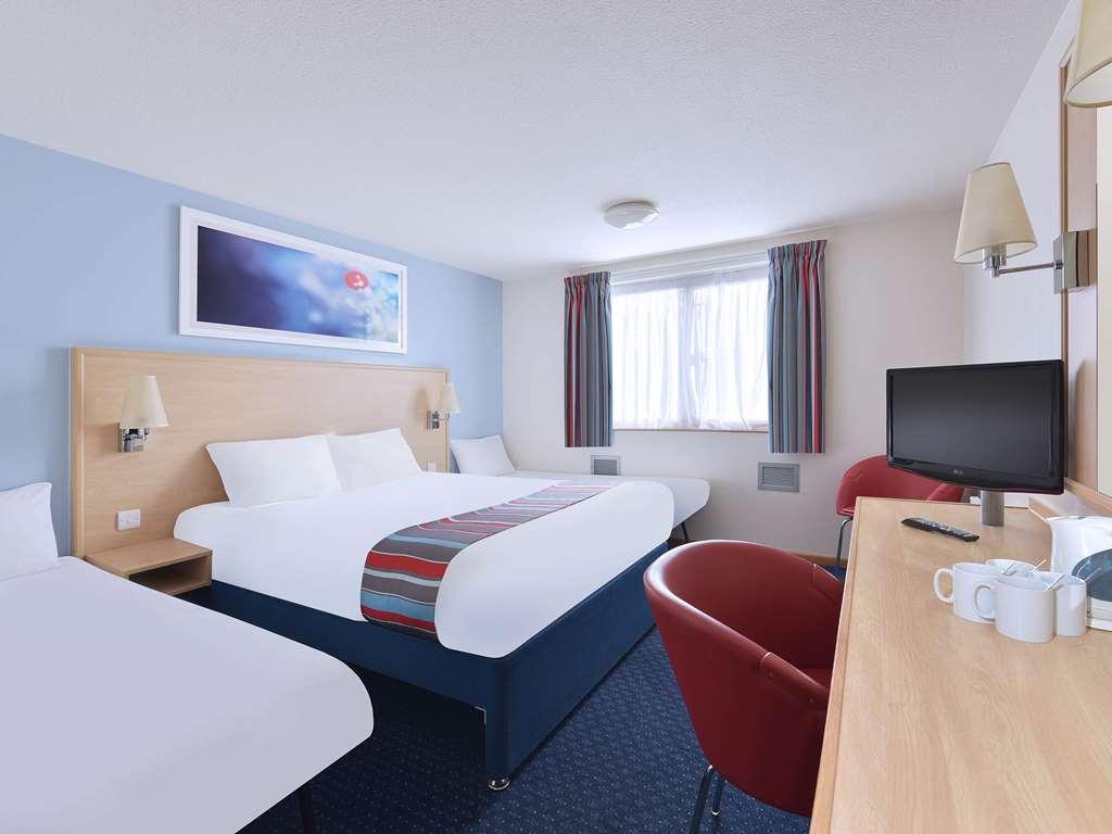 Travelodge Aberdeen Airport Ruang foto