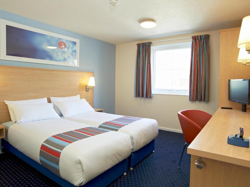 Travelodge Aberdeen Airport Bagian luar foto